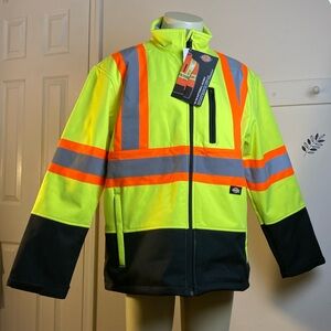 Dickies high visibility, softshell safety cross back jacket, men’s size XL
